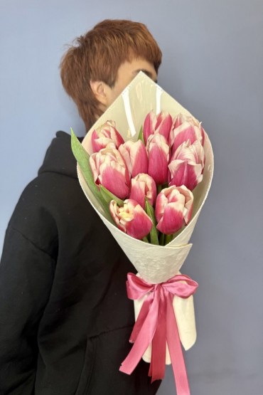 Букет из тюльпанов Розовый ветер фото